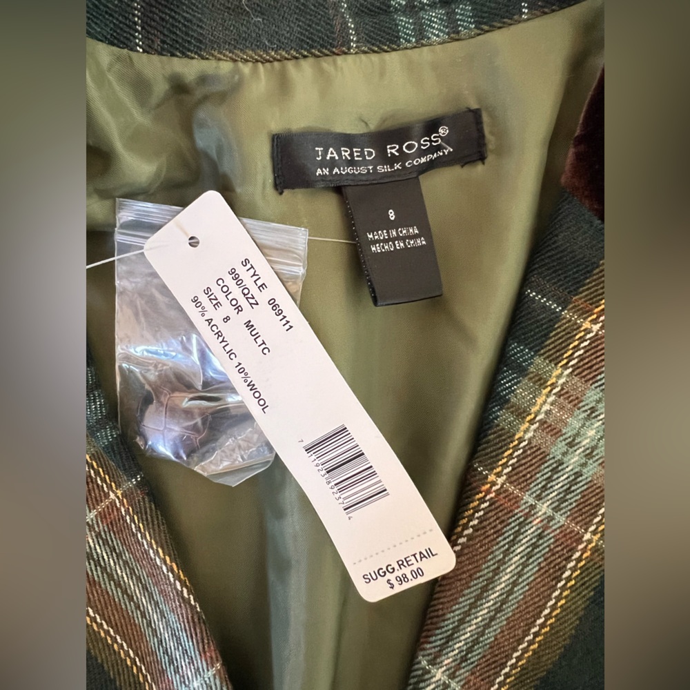 Tahari Green Plaid Blazer with Velvet Collar - Picture 6 of 13